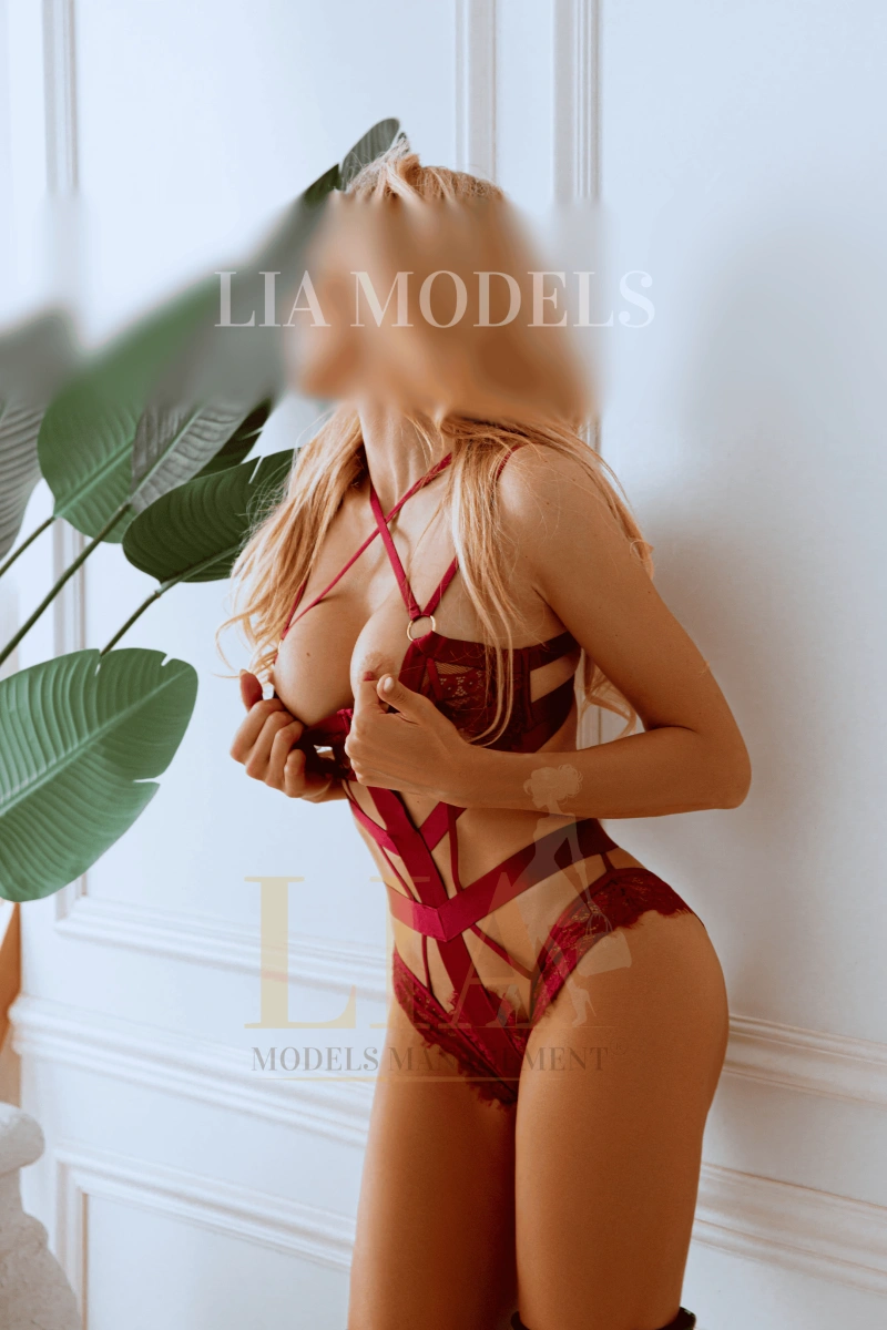 Tessa 11